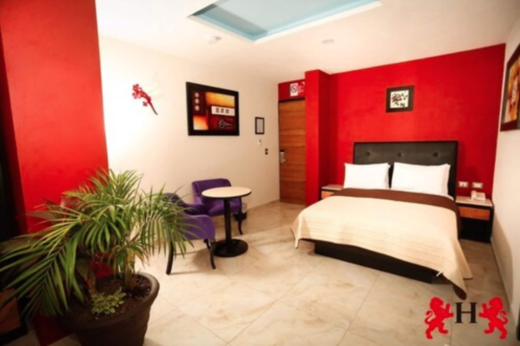 Hotel Leones Puebla de Zaragoza Esterno foto